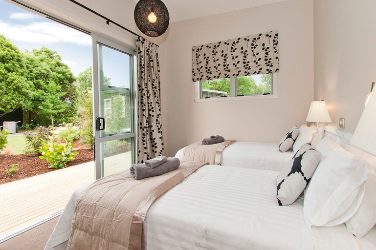 Bedroom 2, Flaxmill Accommodation, Thames-Coromandel