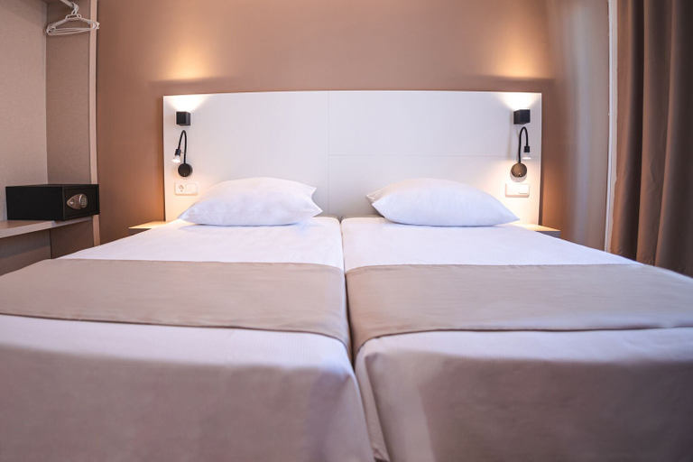Bedroom 4, Planet Hotels Blue Adults Only +16, Baleares