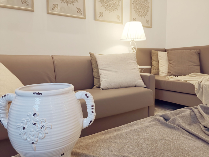 Others 5, FLOS Guest House, Foggia