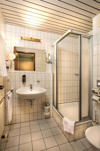 Bathroom 4, LOFTSTYLE Hotel Gerlingen, Sure Hotel Collection by B/W, Ludwigsburg