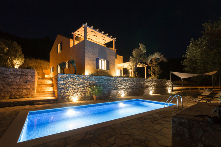 Sport & Beauty 4, Villa Authentica, Pojezerje