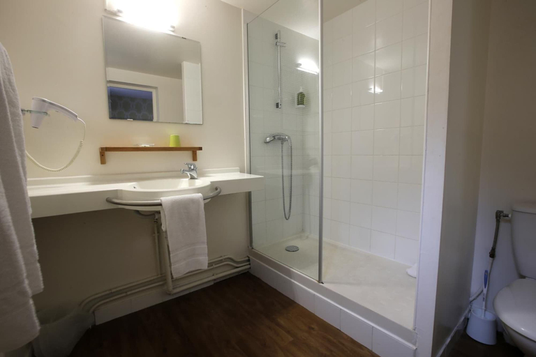 Bathroom 5, Hôtel Alizé, Alpes-Maritimes