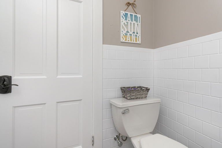Bathroom 5, The Cove at Rockport Hotel, Essex
