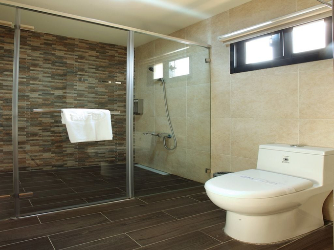Bathroom 3, Lan Hai Inn, Pingtung