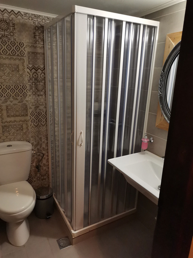 Bathroom 4, Ataviros Hotel, South Aegean