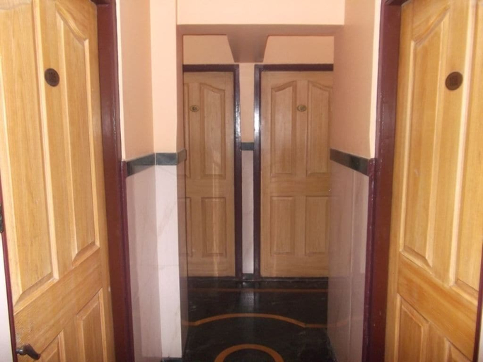 Others 5, Hotel Palms, Thane