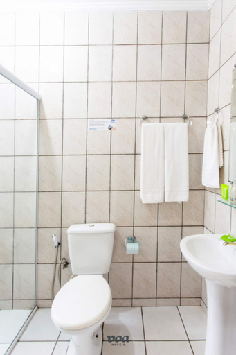 Bathroom 4, VOA Convenience Hotel, Jundiaí