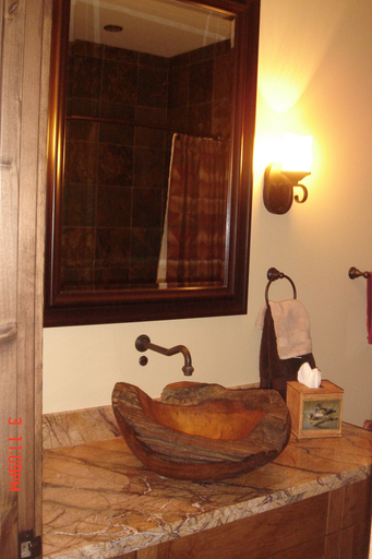 Bathroom 4, Chateau Elise, Division No. 15