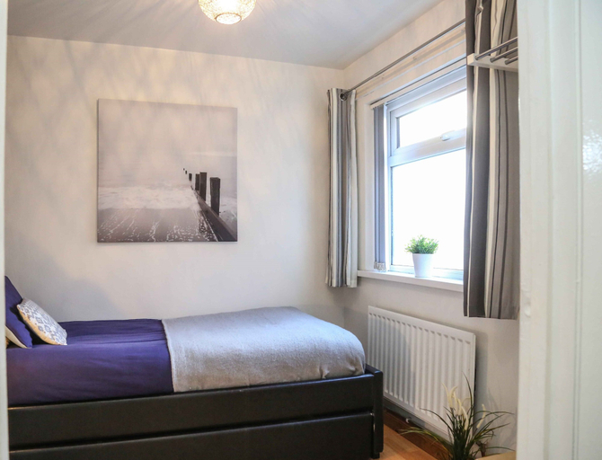 Bedroom 5, Perfect City Center Location, Parking, 4 Beds, Belfast