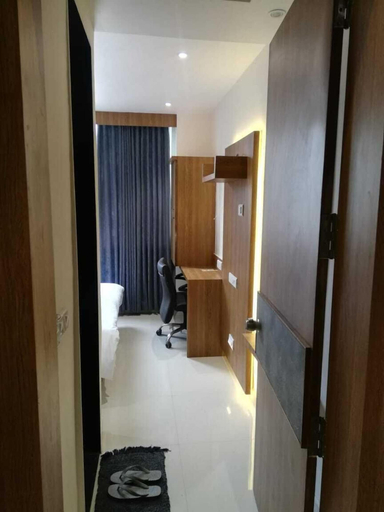 Bedroom 5, Hotel Satellite Inn, Ahmadabad