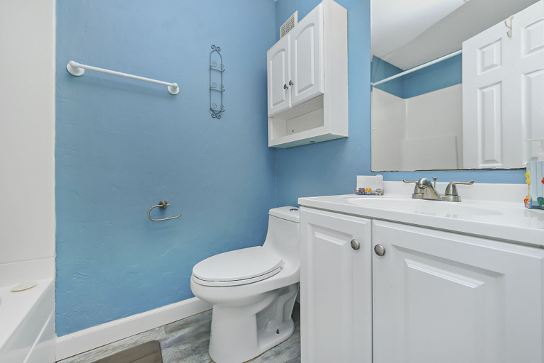 Bathroom, Tropical Isle 113 - 1416287, Okaloosa