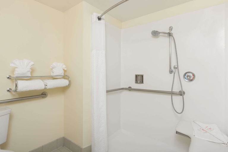Bathroom 4, Marina at Monterey Bay, Monterey