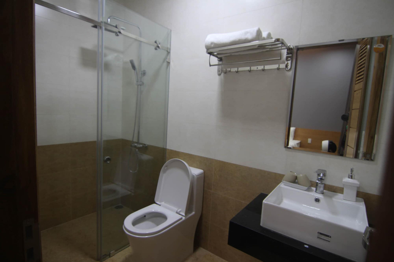 Bathroom, Le House Villa, Huế