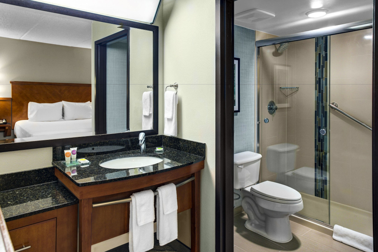 Bathroom 5, Hyatt Place Boise/Towne Square, Ada