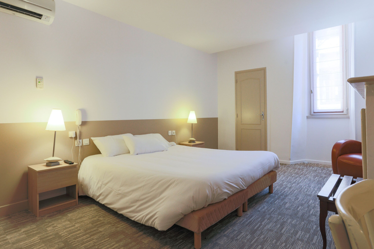 Bedroom 3, Hotel du Clocher, Aveyron