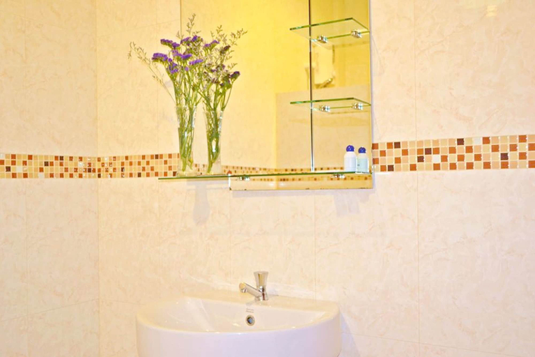 Bathroom 4, Peaceful Resort Koh Lanta, Ko Lanta