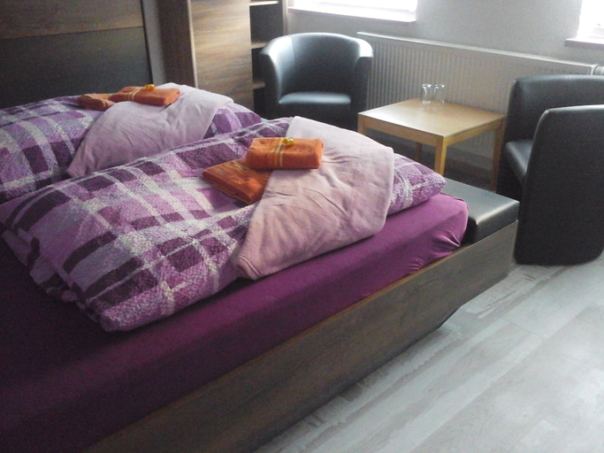 Bedroom 2, JaNettes Gästehaus, Rostock