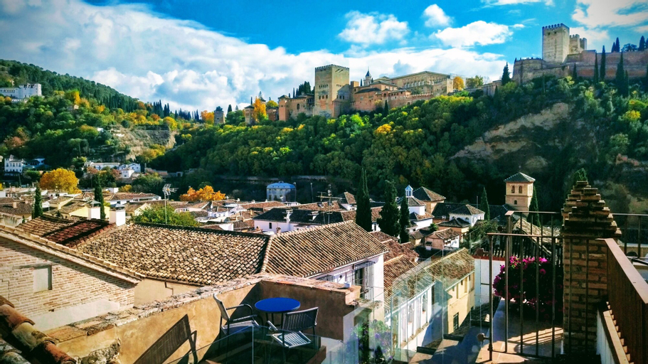 Apartamentos Turísticos Alhambra, Granada
