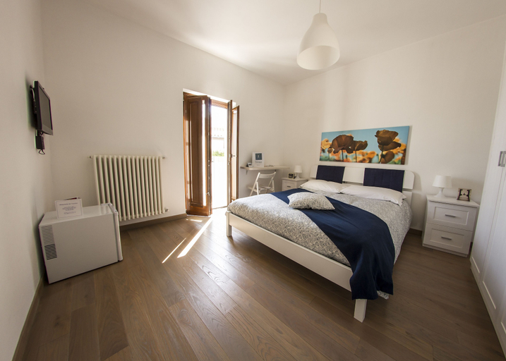 Bedroom 3, Bed & Breakfast Tra le Mura, Bari