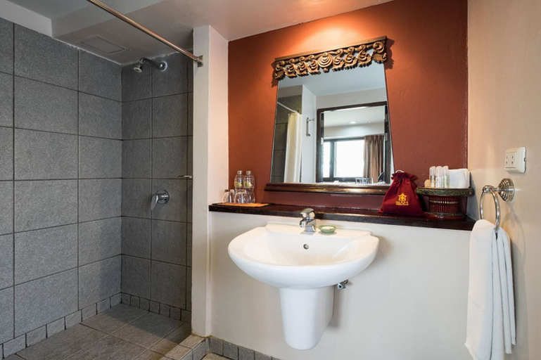 Bathroom 5, The Siam Heritage Hotel, Bang Rak