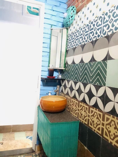 Bathroom 4, Golden Lantern Tam Thanh, Da Nang