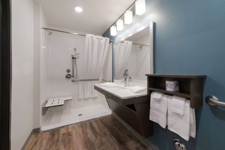 Bathroom 3, Woodspring Suites Philadelphia Northeast, Philadelphia