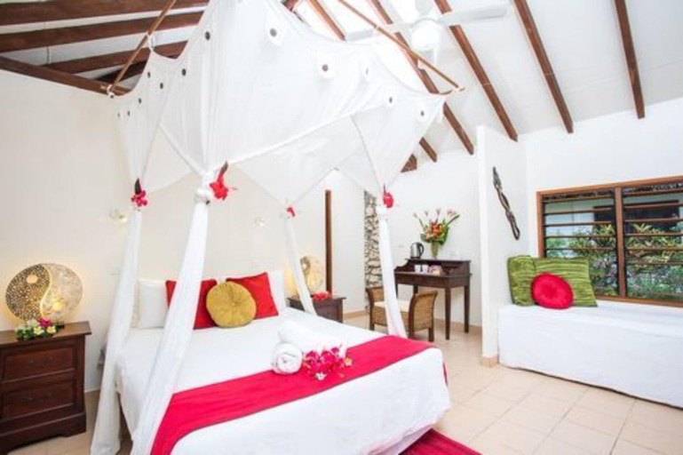 Bedroom 3, Coco Beach Resort, Pango