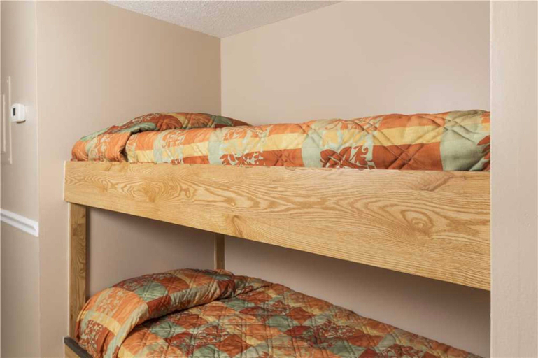 Bedroom 3, The Summit Beach Resort By Panhandle Getaways, Bay