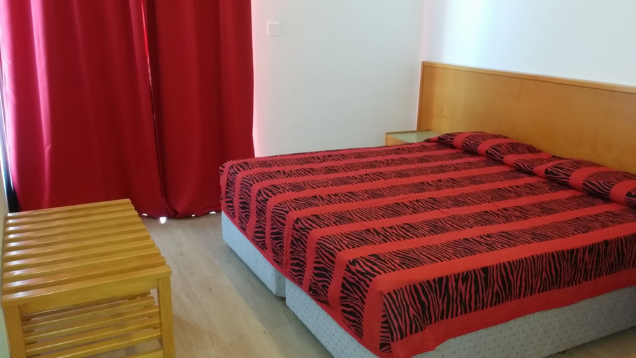 Bedroom 4, Agrino Hotel Apartments