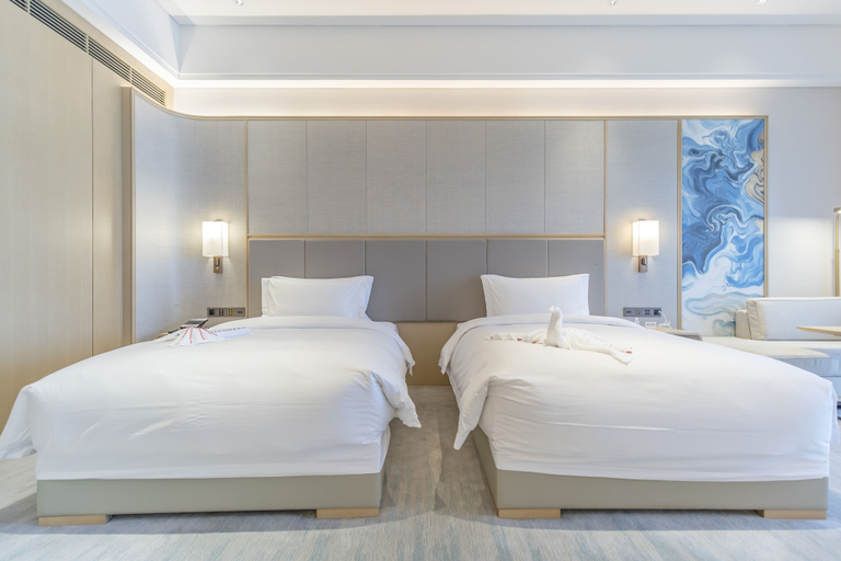 Bedroom 2, Qianhuazhou Hotel, Huizhou