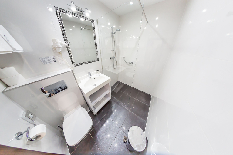 Bathroom 4, Hotel Jantar, Słupsk
