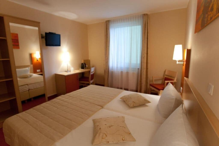 Bedroom 4, Atomis Hotel Düsseldorf City, Düsseldorf