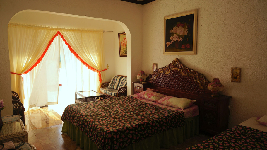 Bedroom 2, White Castle Resort & Hotel, Lian