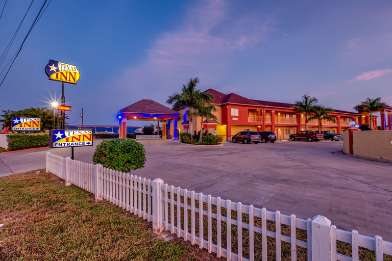 Exterior & Views 2, Quality Inn Brownsville, Cameron