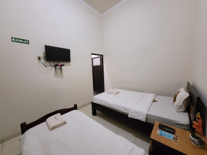 Guest House Ndalem Katong - Tap to explore photos
