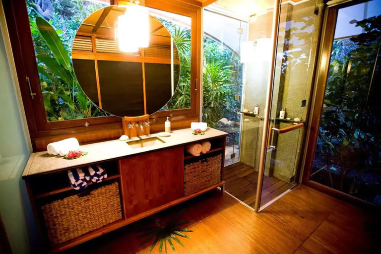 Bathroom 4, The Fiji Orchid, Ba