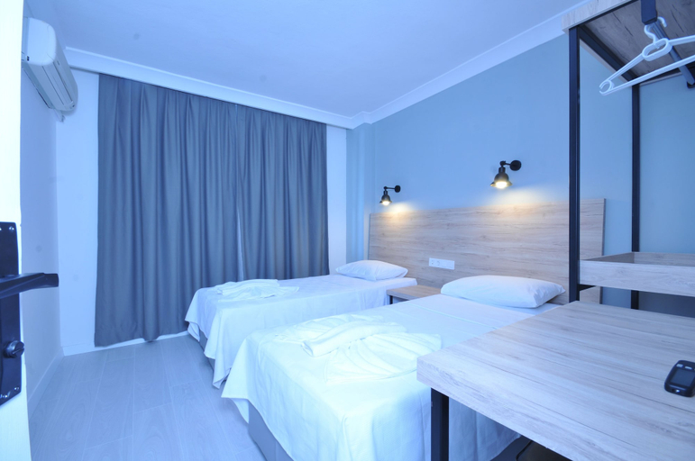 Bedroom 4, Club Sema Suite Hotel, Marmaris
