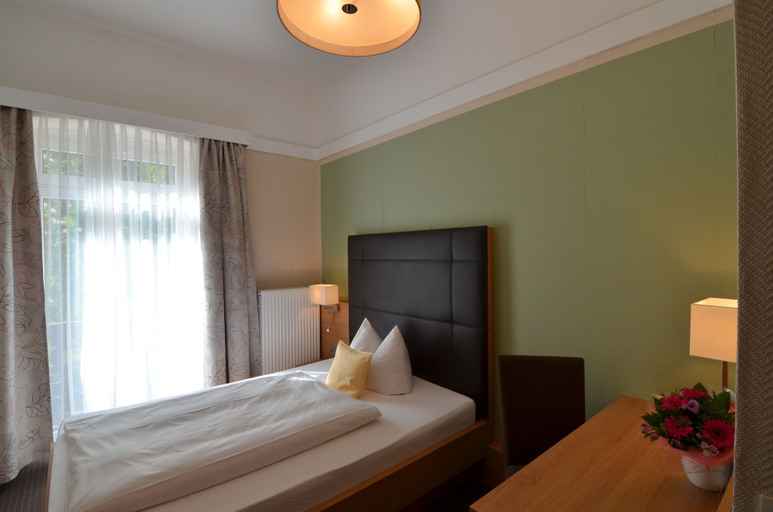 Bedroom 3, Seehotel Grauer Bär, Bad Tölz-Wolfratshausen