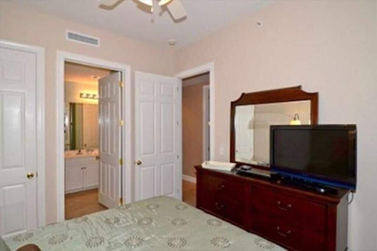 Bedroom 2, Ocean Ritz 2202, Bay