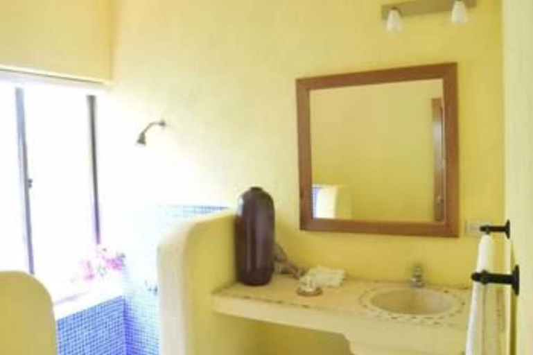 Bathroom 4, El Jardin Hotel & Restaurant, Tola