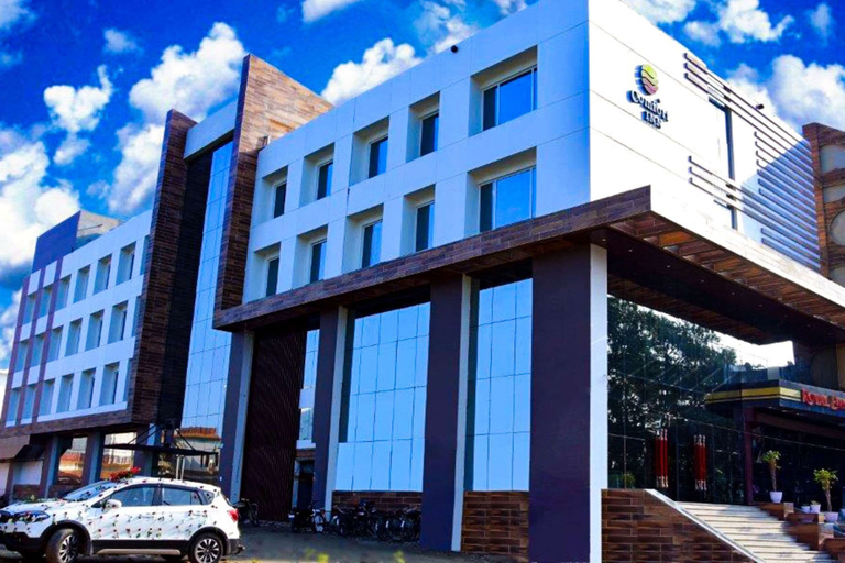 Exterior & Views