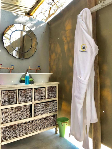 Bathroom, Andova Tented Camp, Ehlanzeni