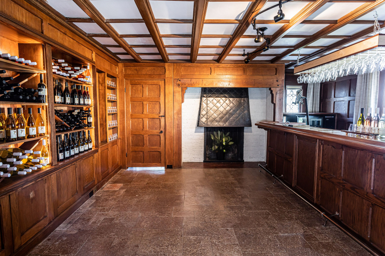 Food & Drinks 5, Hummingbird Estate Wine & Suites, Jackson