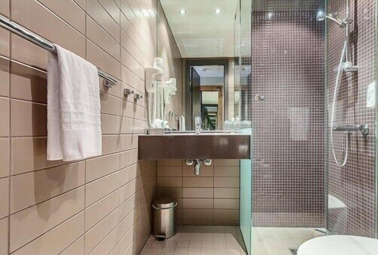 Bathroom 4, Radisson Blu Mountain Resort & Residences, Trysil, Trysil