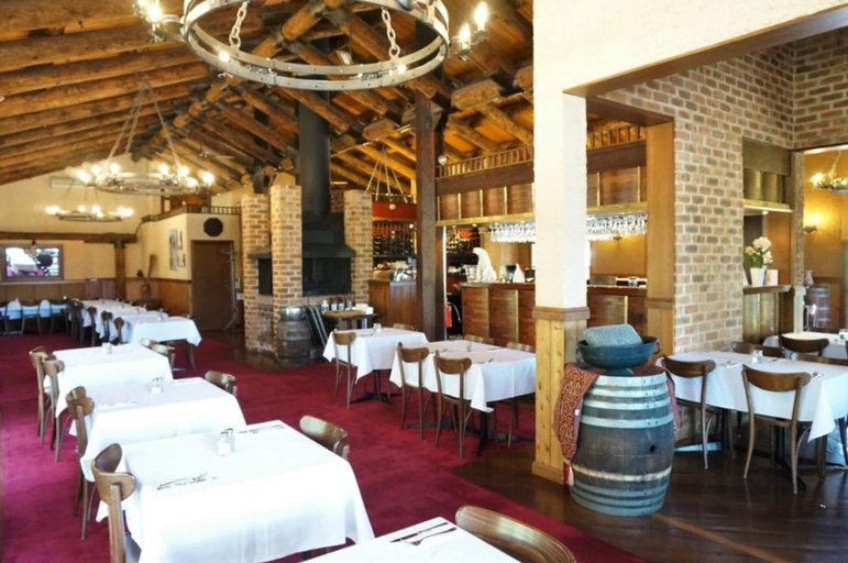 Food & Drinks 3, Mahogany Park, Casey - Cranbourne