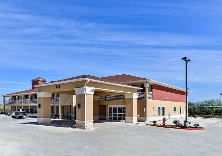Exterior & Views 2, Scottish Inns & Suites, La Salle