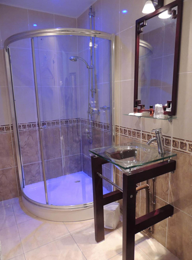 Bathroom 5, Le Home Saint Louis, Yvelines