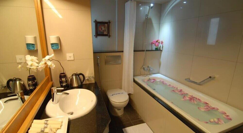 Bathroom 4, Sora Hotel Hanoi, Hoàn Kiếm