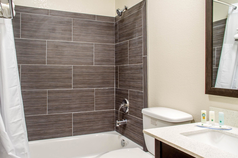 Bedroom 4, Quality Inn & Suites Maggie Valley - Cherokee Area, Haywood