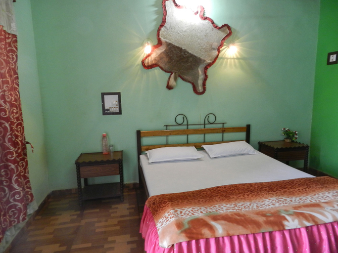 Bedroom 3, Hotel Sawai Mansing Hill Resort, Kolhapur